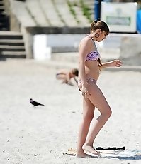 Accidental bikini shots from beach